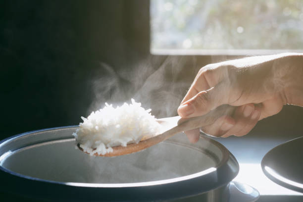 Bí quyết nấu cơm ngon mềm dẻo từ gạo ST21 và ST25
